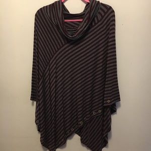 Women’s plus size shall. Size 2X